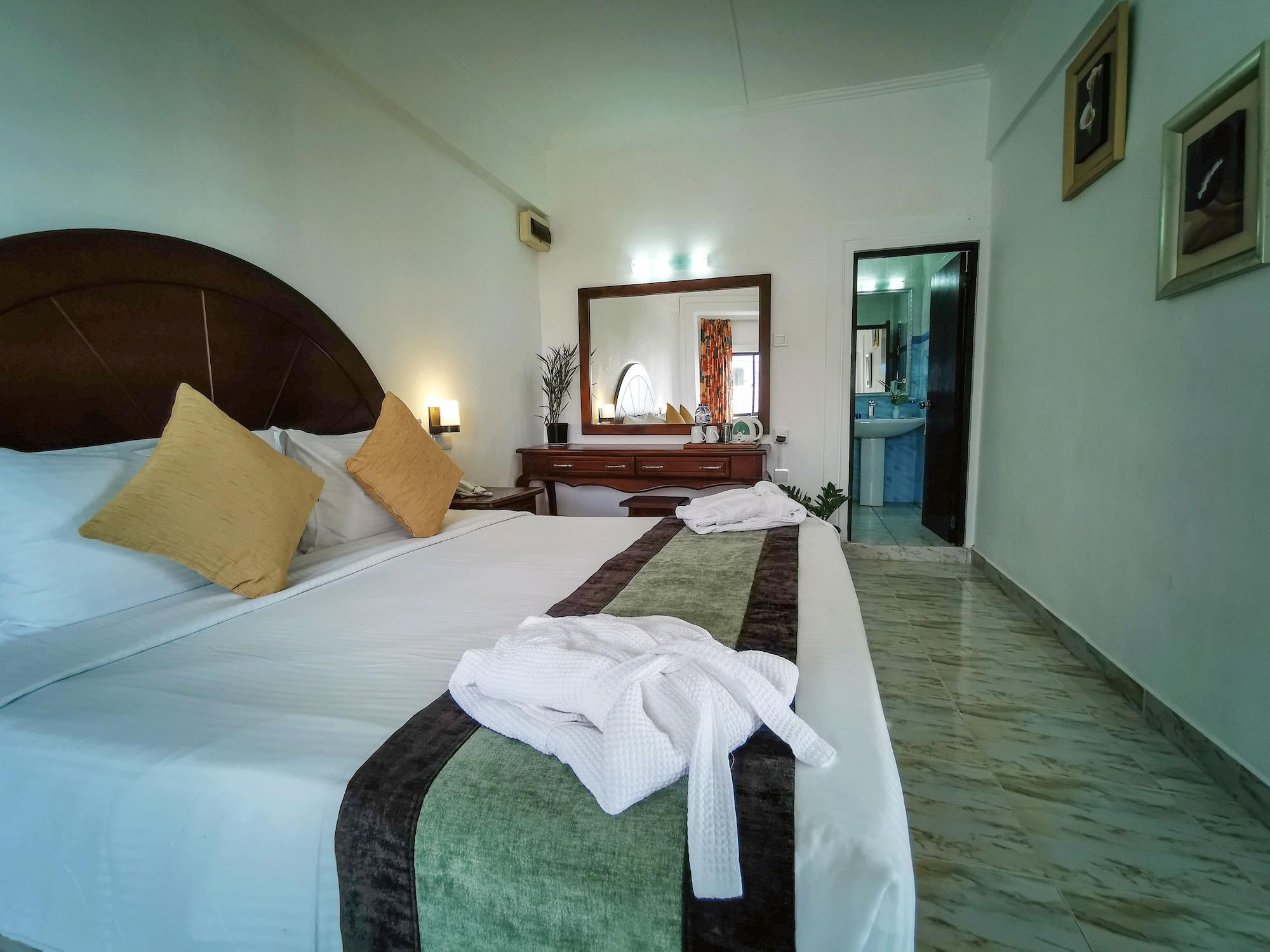 Camelot Beach Hotel Negombo Zewnętrze zdjęcie