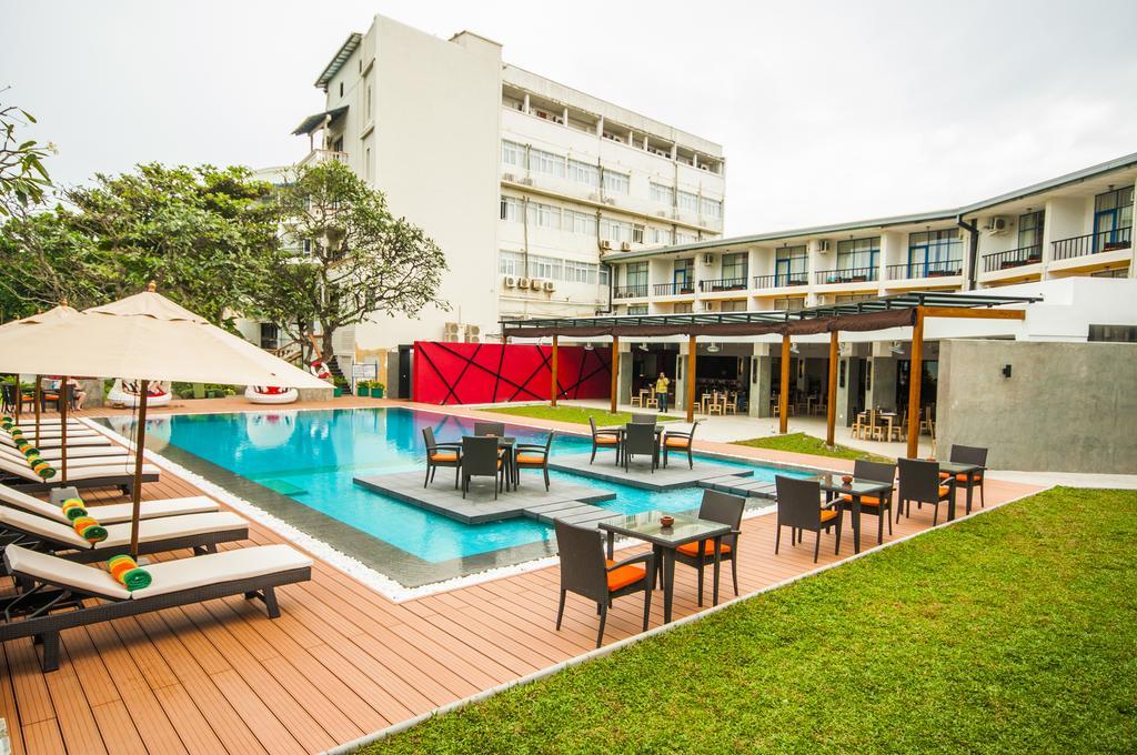 Camelot Beach Hotel Negombo Zewnętrze zdjęcie