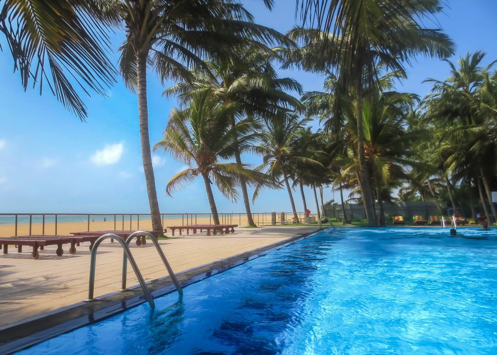 Camelot Beach Hotel Negombo Zewnętrze zdjęcie